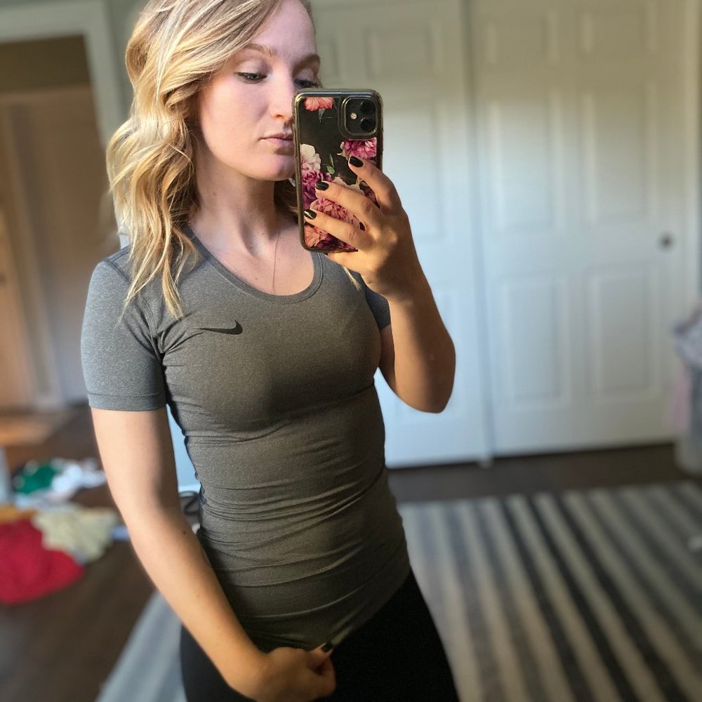 Nike Gray Work Out Top
